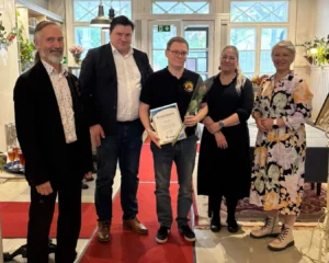 Janakkalan Yrittäjät ojensivat minulle Janakkalan Vuoden Yksinyrittäjä 2025 -kunniakirjan Yrittäjän päivänä 5.9.2025.